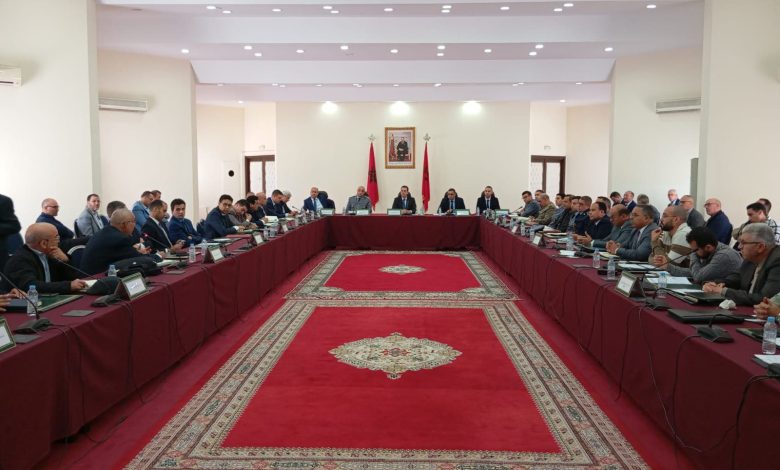 إجتماع موسع بعمالة الحسيمة حول التحضير للموسم الصيفي 2025
