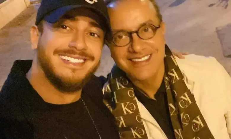البشير عبدو ينهار بالبكاء في تكريمه بسبب ابنه سعد لمجرد (فيديو)