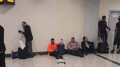 بعثة نهضة بركان عالقة بمطار زنجبار وسط تعامل سيء من مسؤولي سيمبا