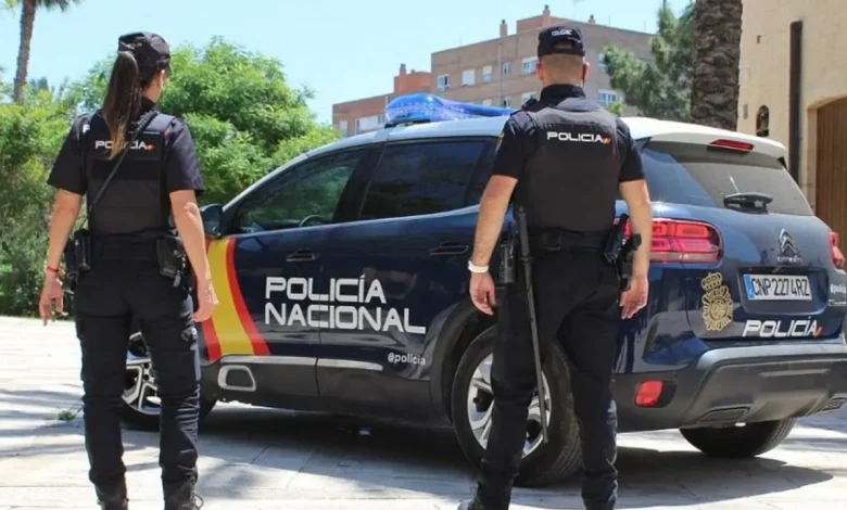 تفكيك شبكة دولية تهريب آلاف الأطنان من النفايات البلاستيكية إلى المغرب وأوروبا