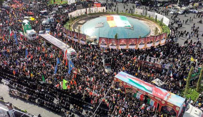 إيران.. تشييع قادة عسكريين وعلماء نوويين قتلوا في الحرب مع إسرائيل