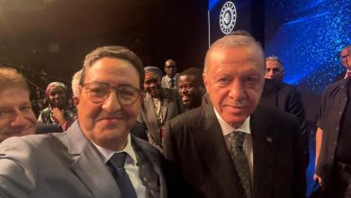 انتقادات تطال الوزير قيوح بسبب “سيلفي” مع أردوغان خلال منتدى دولي للنقل