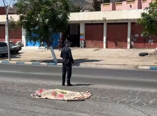 حادث مأساوي في بني أنصار .. شاب يفقد حياته أثناء محاولة تسلل لشاحنة