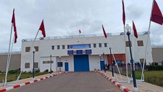 العفو الملكي بمناسبة عيد العرش.. 150 سجينًا يستفيدون من العفو في السجن المحلي بسلوان